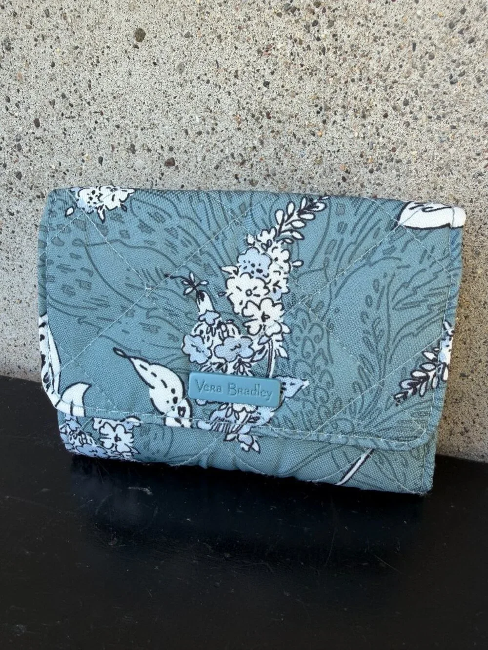 Vera Bradley RFID Riley Compact Tri Fold Wallet Tiger Lily Blue Oar